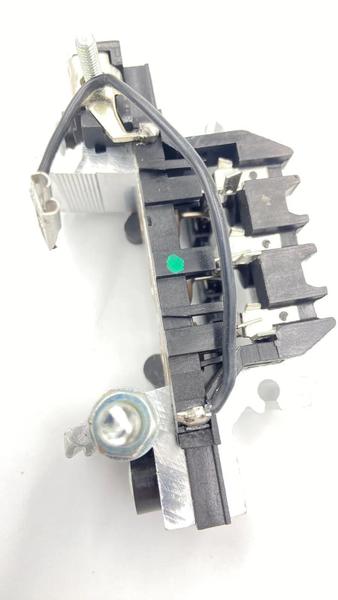 Imagem de Placa Retificadora P/ Alternador Iskra 55A Case New Holland Valtra Massey Ferguson