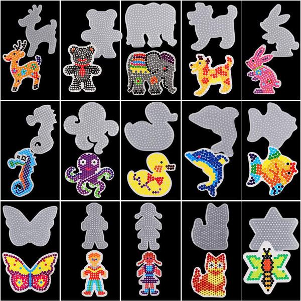 Placas Fuse Beads Aniann 15 peças com 15 cartões coloridos Imagem de Placas Fuse Beads Aniann 15 peças com 15 cartões coloridos