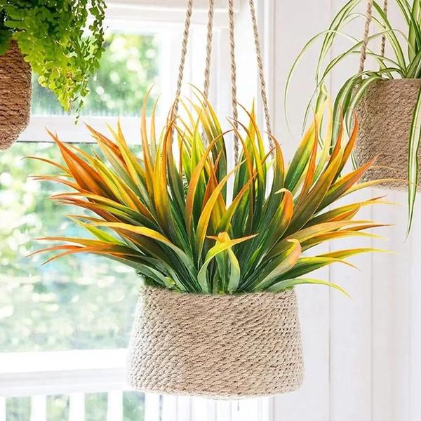 Imagem de Planta Artificial de Grama com 14 Folhas - Ideal para Guirlandas de Natal e Decoração de Jardim