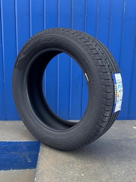 Imagem de Pneu 215/55r17 94v efficientgrip suv goodyear