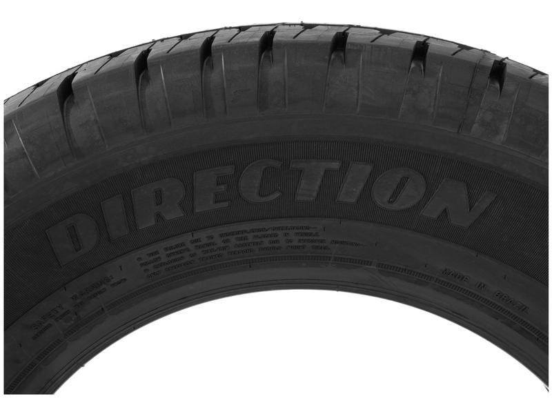 Imagem de Pneu Aro 15” 205/70R15 Goodyear 96T SUV 2 Direction 2