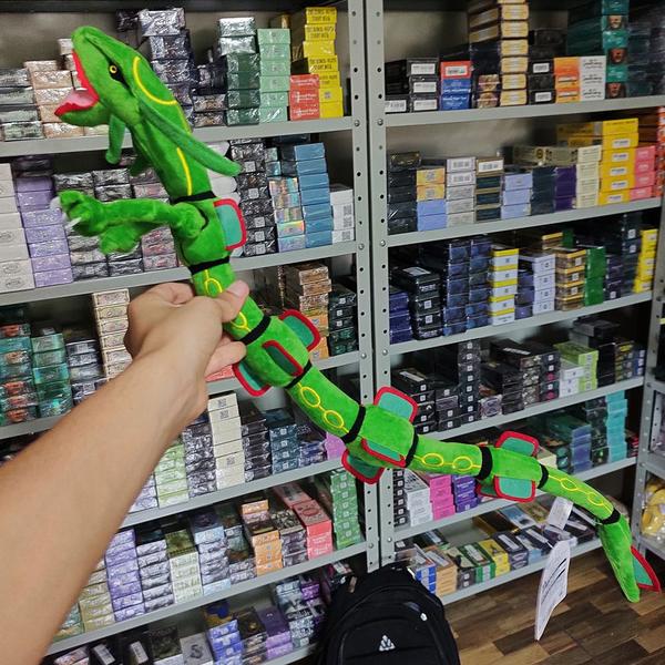 Imagem de Pokémon Rayquaza 75cm -  Pelúcia Dobrável