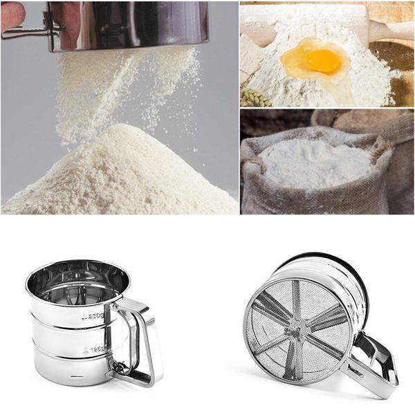 Imagem de Polvilhador de Tapioca Peneira com Gatilho Manual Inox Peneirar Farinha Tapioqueira Cozinha Multiuso