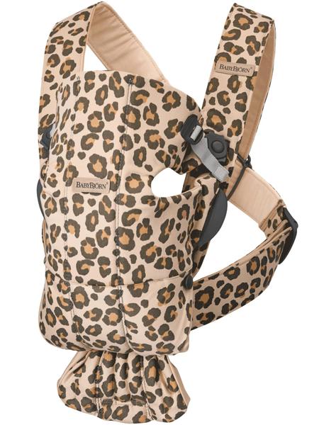 Imagem de Porta-bebês BabyBjörn Mini algodão bege/leopardo para 0-12M