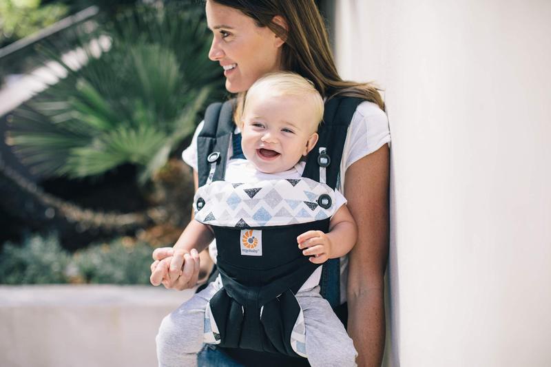 Imagem de Porta-bebês Ergobaby 360 All-Position com suporte lombar