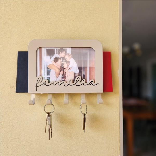 PORTA-CHAVES DE ACO FAMILIA 10X15 cm - GEGUTON Imagem de PORTA-CHAVES DE ACO FAMILIA 10X15 cm