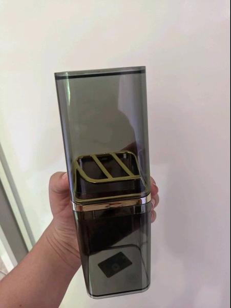 Porta Escova De Dentes e Porta Creme Dental Tampa Slim Dourado Uz Imagem de Porta Escova De Dentes e Porta Creme Dental Tampa Slim Dourado Uz