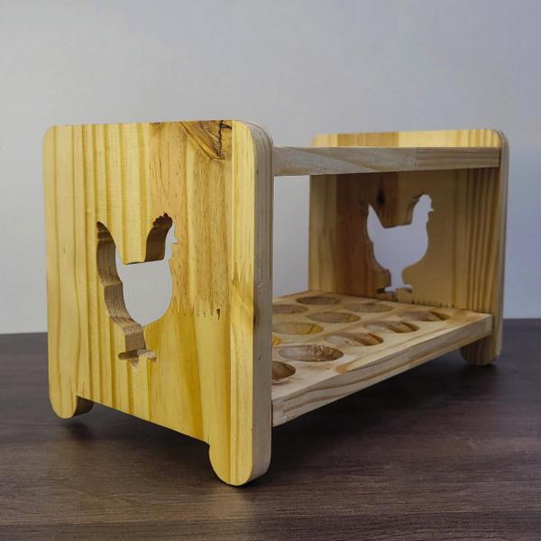 Porta Ovos Para 30 Unidades - Galinha Reto - Senhora Madeira Imagem de Porta Ovos Para 30 Unidades - Galinha Reto