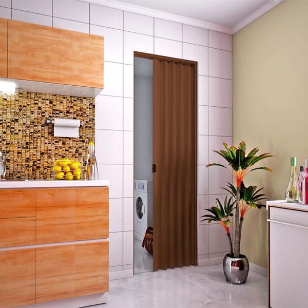 Porta Sanfonada PVC Mogno 2,10x80cm - 821.6 - PLASBIL Imagem de Porta Sanfonada PVC Mogno 2,10x80cm - 821.6 - PLASBIL