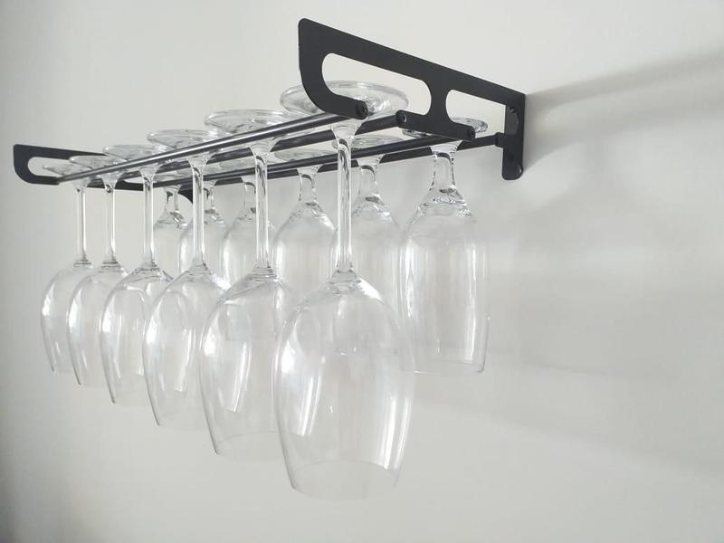 Porta Taças De Parede Para 12 Taças - Vinho - Suporte - Inovarte Móveis E Decorações Ltda. Imagem de Porta Taças De Parede Para 12 Taças - Vinho - Suporte