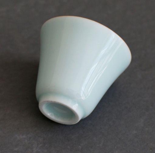 Imagem de Pote de Cerâmica Branca para Chá Puer e Oolong - Conjunto de Chá Chinês Celadon Artesanal Jingdezhen (Verde)