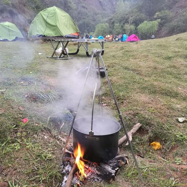 Imagem de Pote de Piquenique Pendurado para Camping - Louça para Acampamento ao Ar Livre