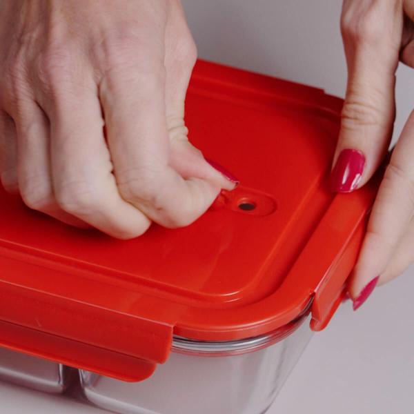 Pote de Vidro Hermético 1,04L Retangular Borossilicato Vermelho UZ Porta Mantimentos Marmita - UZ Utilidades Imagem de Pote de Vidro Hermético 1,04L Retangular Borossilicato Vermelho UZ Porta Mantimentos Marmita
