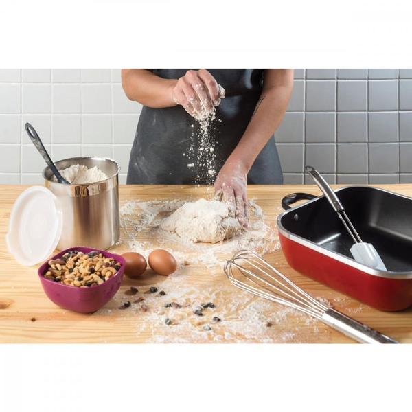 Pote Tramontina Cucina em Aço Inox para Mantimentos com Tampa Plástica 14 cm 2,3 L Imagem de Pote Tramontina Cucina em Aço Inox para Mantimentos com Tampa Plástica 14 cm 2,3 L