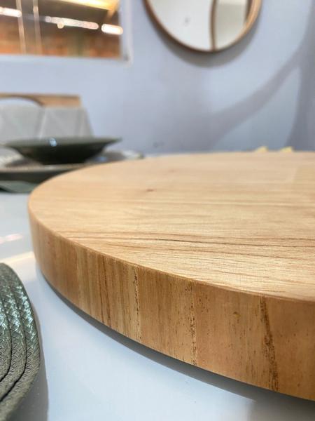 Prato Giratório de Elegância e Praticidade - Fino Tok Imagem de Prato Giratório de Elegância e Praticidade