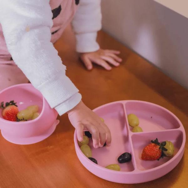 Prato Infantil Silicone com Divisórias e Ventosa Rosa - Petit Piá - Petit Pia Imagem de Prato Infantil Silicone com Divisórias e Ventosa Rosa - Petit Piá