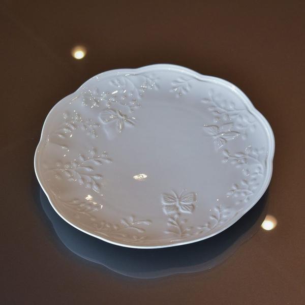 Prato Raso Porcelana New Bone Butterfly 26,5cm Branco Lyor Imagem de Prato Raso Porcelana New Bone Butterfly 26,5cm Branco Lyor