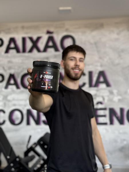 Pré-treino V-Power 300g - Aumente Sua Força e Resistência Vita Power Imagem de Pré-treino V-Power 300g - Aumente Sua Força e Resistência Vita Power