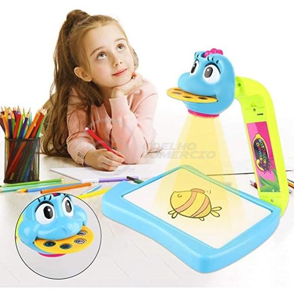 Projetor para Desenho Infantil Mesa Pintura De Projeção Magica Brinquedos Aprendizagem Galinha Azul - Toy King Imagem de Projetor para Desenho Infantil Mesa Pintura De Projeção Magica Brinquedos Aprendizagem Galinha Azul