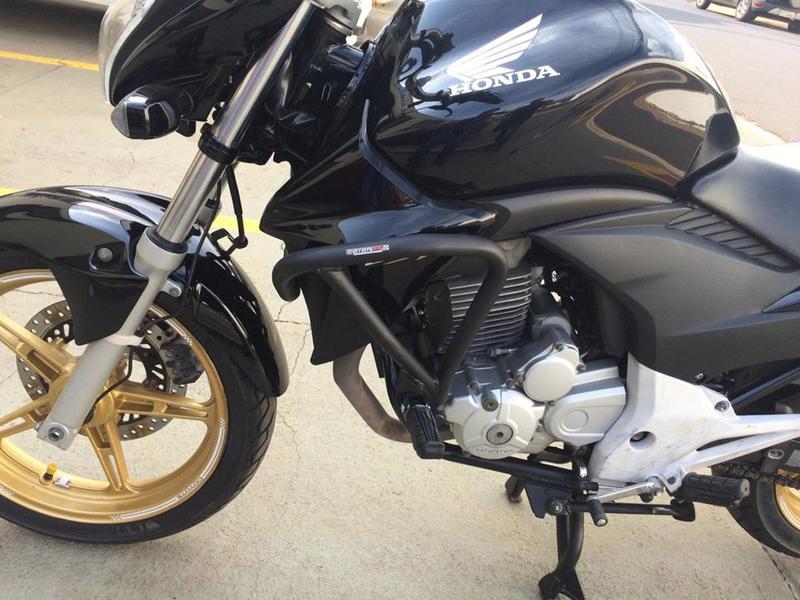 Imagem de Protetor de Motor e Carenagem Coyote Preto com Pedais - CB 300 R - Honda