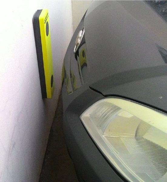 Imagem de Protetor De Parachoque Com Fita Adesivo - Garagem/Estacionamento - Amarelo - Com 2 Peças