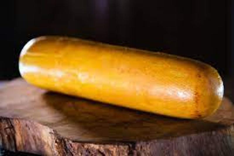 PROVOLONE DEFUMADO ARTESANAL DA CANASTRA/ QUEIJO 240gramas - Companhia do Queijo Imagem de PROVOLONE DEFUMADO ARTESANAL DA CANASTRA/ QUEIJO 240gramas