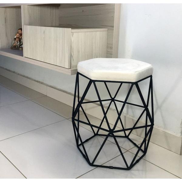 Imagem de Puff Decorativo Aramado Preto Bege Suede Hexâgono Geométrico