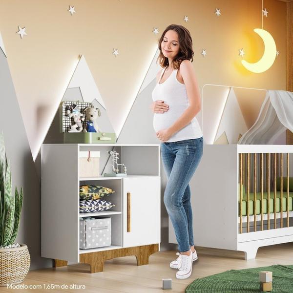 Imagem de Quarto de Bebê com Berço com Suporte 100% Mdf Life e Cômoda 100% Mdf 1 Porta 3 Prateleiras Flocos Branco/Madeirado Ypê