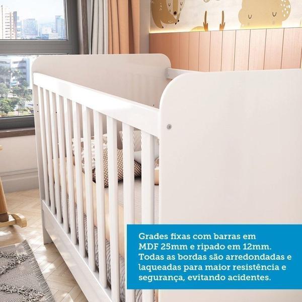 Imagem de Quarto de Bebê com Cômoda 4 Gavetas e Berço Mini Cama 3 em 1 Cambalhota Espresso Móveis Branco Brilho