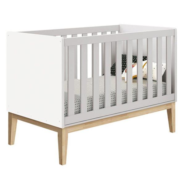 Imagem de Quarto Infantil Classic 2 portas Branco Fosco com Pés Madeira Natural - Reller Móveis