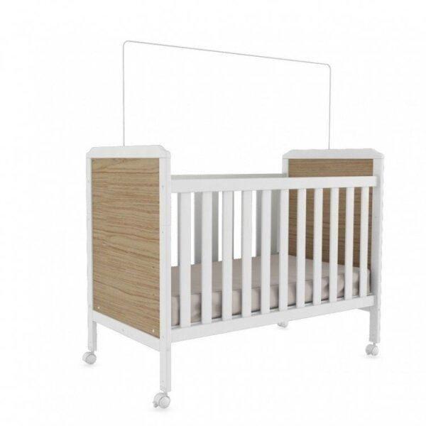 Imagem de Quarto Infantil com BerçoMini Cama Cloe, Guarda Roupa 3 Portas e Cômoda Junior Móveis Peroba Branco/Carvalho