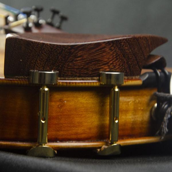 Queixeira Viola Tamarindo Teka Hill Gold Antoni Marsale Imagem de Queixeira Viola Tamarindo Teka Hill Gold Antoni Marsale