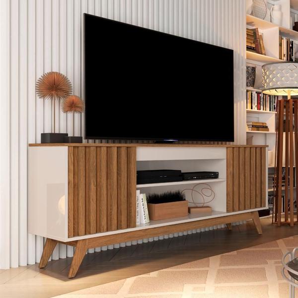 Imagem de Rack para TV 65" Sala 2 Portas Ripado Off White/Freijo Malibu Wood Giga Moveis