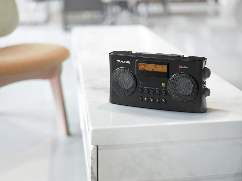 Imagem de Rádio Portátil Sangean HDR-16 HD Radio/FM-Stereo/AM Preto