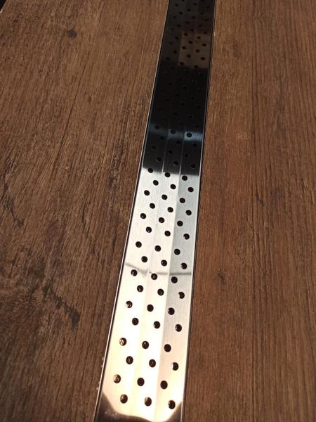 Ralo Linear Inox 304 modelo 7x50 concova com aro e Tela Anti Insetos Borda Piscina Varanda ( 7,5cm x 50cm) Ficone Reis Imagem de Ralo Linear Inox 304 modelo 7x50 concova com aro e Tela Anti Insetos Borda Piscina Varanda ( 7,5cm x 50cm) Ficone Reis