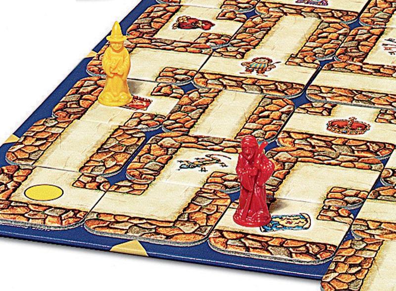 Imagem de Ravensburger Labyrinth Family Board Game for Kids and Adults Age 7 and Up - Millions Sold, Easy to Learn and Play with Great Replay Value (26448)