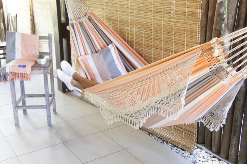 Rede de Dormir Casal com Varanda Porto da Barra - C 3,80 X L 1,65 - Tô Na Varanda Imagem de Rede de Dormir Casal com Varanda Porto da Barra - C 3,80 X L 1,65
