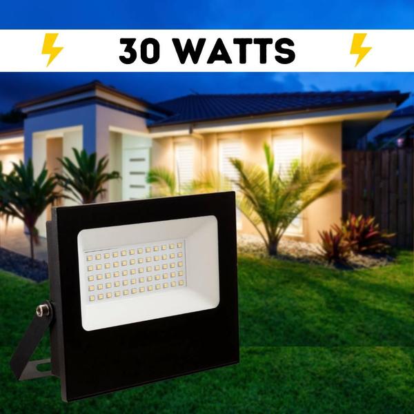 Imagem de Refletor Holofote Led 30w Branco Quente Prova D'agua Bivolt Jardim