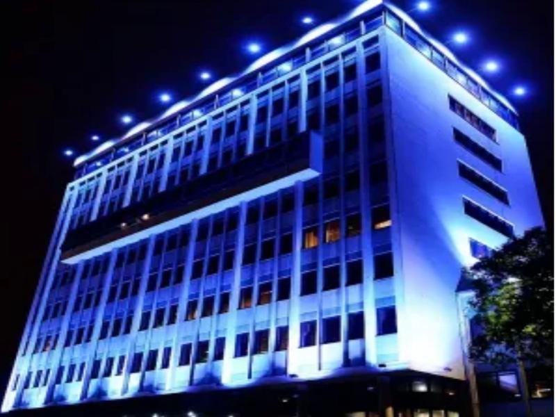 Refletor Holofote Led Bivolt Ip66 400w a Prova Dágua Azul - AaaTop Imagem de Refletor Holofote Led Bivolt Ip66 400w a Prova Dágua Azul