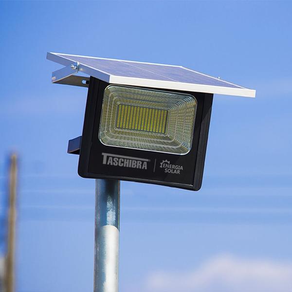 Imagem de Refletor Led Solar Taschibra TR Sun 100W Preto 6500K Luz Branca