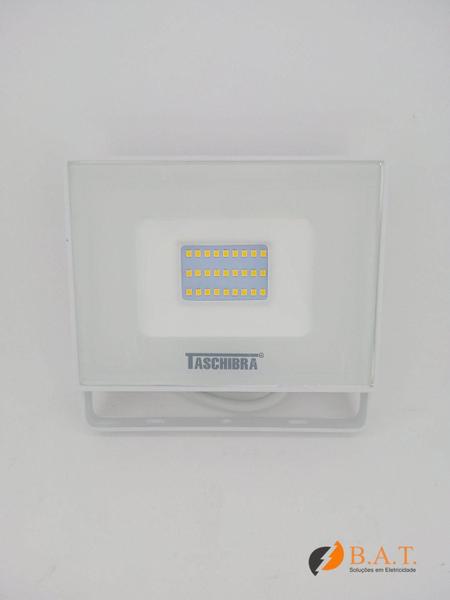 Refletor Tr Led 30W 3000K Branco - Taschibra Imagem de Refletor Tr Led 30W 3000K Branco