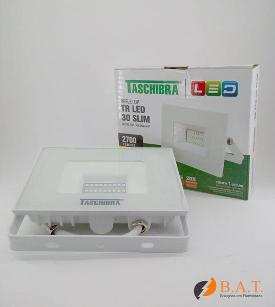 Refletor Tr Led 30W 3000K Branco - Taschibra Imagem de Refletor Tr Led 30W 3000K Branco