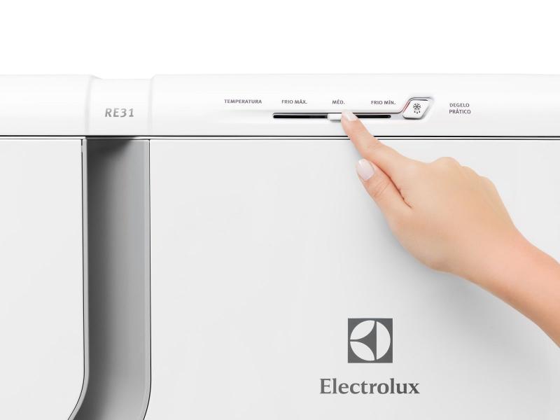 Imagem de Refrigerador Electrolux 240 Litros Branco RE31 - 220 Volts