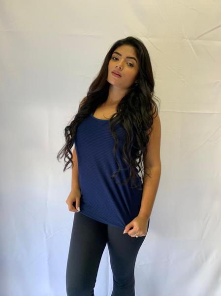 Imagem de regata feminina camiseta para treinos TB moda fitness