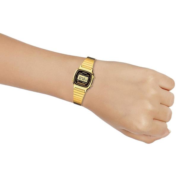 Imagem de Relógio Casio Vintage Feminino Dourado LA670WGA-1DF