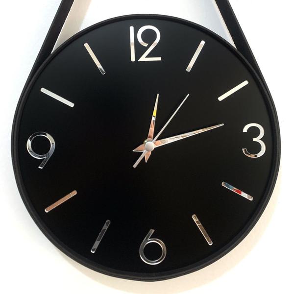Imagem de Relógio de parede Adnet preto 30cm, algarismos 3D Prata espelhado, alçase aro cor preta.