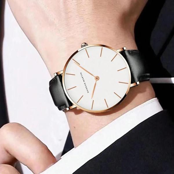 Relógio de Quartzo Masculino à Prova d'Água - Mostrador Dourado e Pulseira de Couro Imagem de Relógio de Quartzo Masculino à Prova d'Água - Mostrador Dourado e Pulseira de Couro