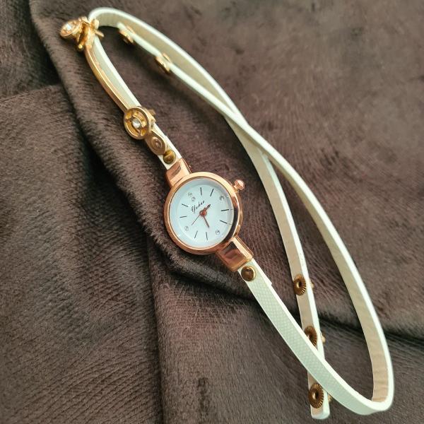 Imagem de Relógio Feminino Analógico Bracelete Strass Com Espelho