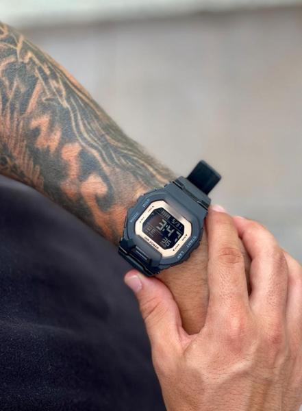 Relógio Masculino Digital Eletrônico Autofunções De Plástico À Prova De Choque Dos Homens - SPORTS Imagem de Relógio Masculino Digital Eletrônico Autofunções De Plástico À Prova De Choque Dos Homens