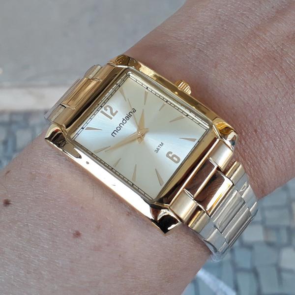 Relogio Mondaine Feminino dourado Banhado folheado social quadrado retangular luxo de aço 32417LPMVDE1 Imagem de Relogio Mondaine Feminino dourado Banhado folheado social quadrado retangular luxo de aço 32417LPMVDE1